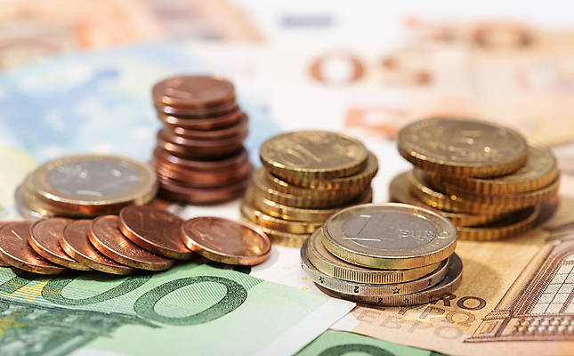 포토 JPG 해외이미지 유럽 종이 백그라운드 컨셉 지폐 돈 비즈니스 성공 사람없음 금융 경제 동전 저축 유로 성장 절약 재산 구매 오브젝트 투자 결제 팩 이익 회계 계산서 월급 대출 빚 세금 유럽연합 자금 투자자 해외포토 나라 쇼핑 화장품 파일형식 이미지허브