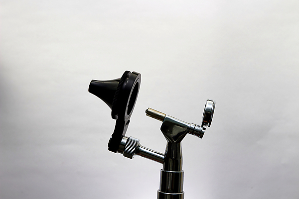 포토 JPG 해외이미지 백인 아이콘 1 응시 어린이 성공 미래 건강 병원 미소 사람 인종 소년 사람없음 치료 컴퓨터 글로벌 약 스크린 장비 시험 환자 의사 기구 잡기 네트워크 귀 청각 돌봄 소아과의사 지원 헬프 가상 전경 해외포토 서양인 시선 교육 남자 컨셉 의학 모션 표정 풍경 신체부위 전자제품 의료진 도움 파일형식 탑뷰 이미지허브