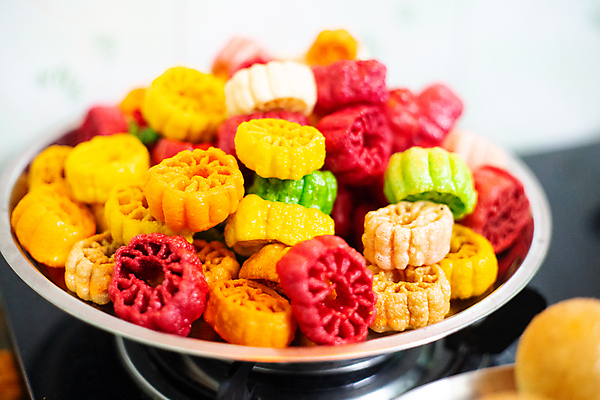 포토 JPG 해외이미지 아시아 음식 거리 옥수수 사람없음 컬러풀 노란색 3D 크래커 튀김 발표 변화 맛 폐기물 인도인 길가 채식주의자 해외포토 외국인 나라 컬러 컨셉 곡류 동양인 쿠키 쓰레기 디지털합성 채식 파일형식 이미지허브