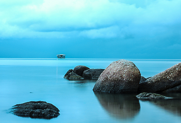 포토 JPG 해외이미지 구름 파도 바다 여행 하늘 낚시 휴가 주택 사람없음 건물 물 파란색 어둠 달 암초 해외포토 자연요소 건축물 컬러 레저 파일형식 이미지허브