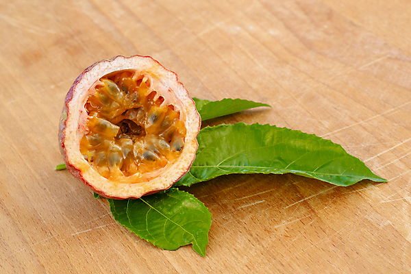 포토 JPG 해외이미지 그릇 음식 백그라운드 잎 다이어트 과일 디저트 건강 요리 씨앗 사람없음 목재 빨간색 초록색 빛 세트 노란색 정원 젖음 흐름 신선 오픈 달콤 맛 자르기 수집 묘사 오브젝트 슬라이스 열정 고립 숙성 이국적 혼자 해외포토 나무 식물 식기 감정 컬러 컨셉 재료 모션 파일형식 이미지허브