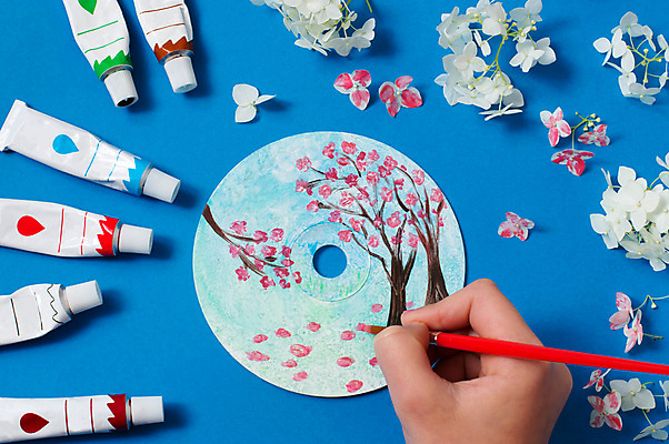 포토 JPG 해외이미지 나무 손 디자인 계절 꽃 분홍색 백그라운드 컨셉 미술 풍경 취미 사람없음 장식 파란색 컬러풀 유행 디지털 페인트 봄 벚꽃 CD 붓 체험 원형 우아함 그림 튜브 수공예 DVD 관심 핸드메이드 스타일 해외포토 도형 식물 컬러 문화예술 신체부위 공예 파일형식 이미지허브