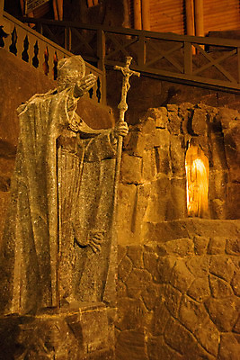 포토 JPG 해외이미지 유럽 길 조각 여행 건축양식 사람 사람없음 목재 세계 조각상 교회 여행객 그룹 복도 중세 터널 동굴 재산 크리스탈 땅 회의실 천장 아치 박물관 소금 광택 지하 동쪽 폴란드 깊이 르네상스 짠맛 크라쿠프 해외포토 나무 건축 나라 재료 종교건축 건물 금융 조형물 역사 맛 광석 방향 파일형식 이미지허브