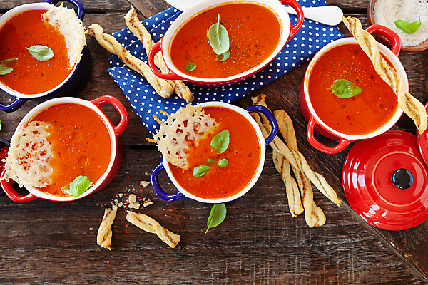 포토 JPG 해외이미지 음식 토마토 치즈 따뜻함 사람없음 목재 가로 크래커 시골 뜨거움 맛 냄비 허브 크림 소금 레시피 후추 바질 입가심 핸드메이드 해외포토 나무 식물 컨셉 채소 재료 유제품 쿠키 솥 향신료 파일형식 이미지허브