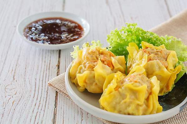 포토 JPG 해외이미지 전통 접시 아시아 문화 음식 백그라운드 젓가락 새우 육류 돼지고기 요리 동양인 사람없음 우주 식사 중국 흰색 신선 뜨거움 그룹 먹기 대나무 많음 해외포토 나무 식기 나라 컬러 컨셉 식재료 모션 수저 갑각류 인종 파일형식 이미지허브