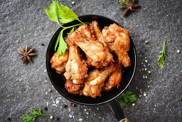 포토 JPG 해외이미지 전통 접시 음식 백그라운드 날개 휴가 건강 육류 요리 사람없음 목재 식당 식사 저녁식사 치킨 튀김 시골 신선 뜨거움 맛 그릴 바비큐 가슴 굽기 속도 준비 매움 후추 로즈메리 점심식사 해로움 핸드메이드 해외포토 나무 식기 컨셉 식재료 재료 주방용품 신체부위 상점 구이 허브 향신료 닭고기요리 파일형식 이미지허브