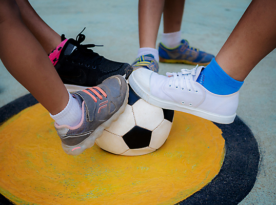 포토 JPG 해외이미지 백그라운드 컨셉 비즈니스 사업가 축구공 성공 협력 함께함 서기 사람 성인 사람없음 건물 가로 하이앵글 믿음 힘 우정 비즈니스맨 그룹 결합 대표 동료 커뮤니티 다인종 양발 지원 통일 카피스페이스 해외포토 직업 건축물 남자 감정 뷰포인트 공 축구용품 관계 모션 인종 친구 공백 직장인 파일형식 이미지허브