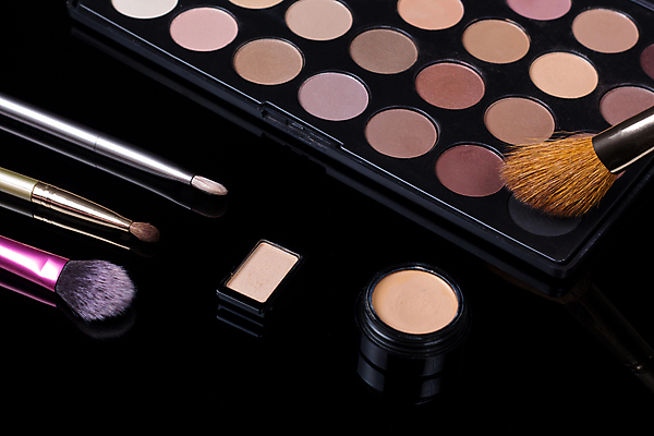 포토 JPG 해외이미지 직업 응시 여자 얼굴 백그라운드 컨셉 장신구 그림자 사람없음 세트 컬러풀 뷰티 유행 검은색 화장품 공구 붓 화려 팔레트 어플리케이션 그늘 가루 속눈썹 볼터치 수집 오브젝트 피부관리 만들기 예술가 스킨케어 아이섀도 고립 돌봄 해외포토 시선 컬러 모션 사람 신체부위 화장 도구 눈썹 파일형식 이미지허브