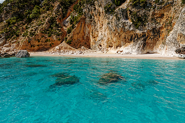 포토 JPG 해외이미지 모래 바다 섬 여행 자연 갈매기 휴가 휴식 사람없음 물 파란색 모래사장 뷰티 여행객 이탈리아 절벽 하이킹 만 동굴 지중해 터키석 파라다이스 해외포토 자연요소 유럽 컬러 컨셉 조류 레저 사람 보석 생태계 파일형식 이미지허브