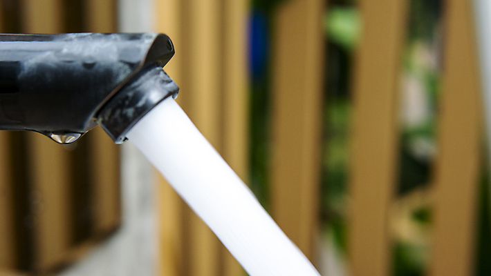 포토 JPG 해외이미지 나무 식물 디자인 음료 백그라운드 컨셉 건축양식 모션 건강 사람없음 야외 내부 초록색 물 파란색 달리기 환경 금속 정원 검은색 젖음 흐름 추위 욕실 흰색 신선 액체 개울 떨어짐 위생 빨래 싱크대 수도꼭지 블러 옛날 철강 공급 해외포토 자연요소 건축 컬러 가사 재질 강 개수대 파일형식 이미지허브