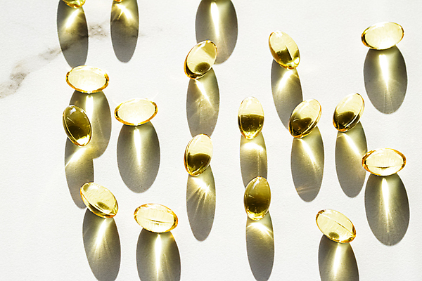 포토 JPG 해외이미지 사람없음 알약 노란색 건강관리 흰색 낟알 영양제 오메가 항생제 해외포토 컬러 건강 관리 약 파일형식 이미지허브