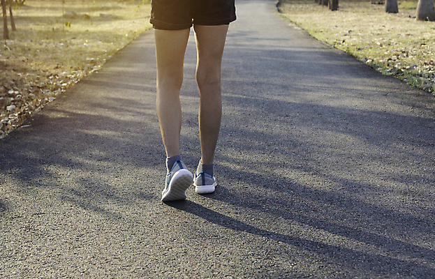 포토 JPG 해외이미지 라이프스타일 공원 여자 스포츠 포즈 신발 신체 모션 발 자연 거리 따뜻함 건강 사람 성인 사람없음 야외 운동복 달리기 조깅 운동 걷기 일출 스트레칭 에너지 연습 속도 마라톤 달리기선수 양발 해외포토 옷 공공시설 경기 생활 신체부위 노을 육상스포츠 생태계 육상선수 파일형식 이미지허브