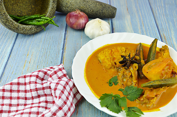 포토 JPG 해외이미지 전통 접시 아시아 조각 채소 고추 양파 건강 육류 요리 동양인 사람없음 세트 노란색 식당 식사 저녁식사 당근 우유 신선 맛 해산물 향신료 메뉴 매움 인도네시아 레시피 카레 말레이시아 단백질 인기 해외포토 식기 나라 음식 컬러 컨셉 식재료 유제품 뿌리채소 인종 상점 영양소 향미료 파일형식 이미지허브