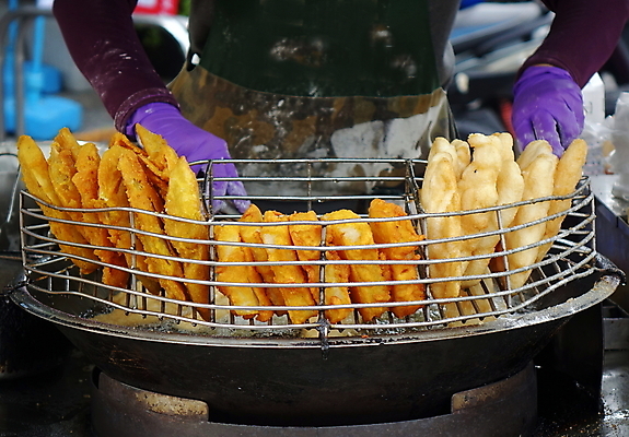 포토 JPG 해외이미지 장갑 디저트 요리 사람없음 튀김 뜨거움 달콤 대만 반죽 길거리음식 해외포토 잡화 아시아 음식 맛 파일형식 이미지허브