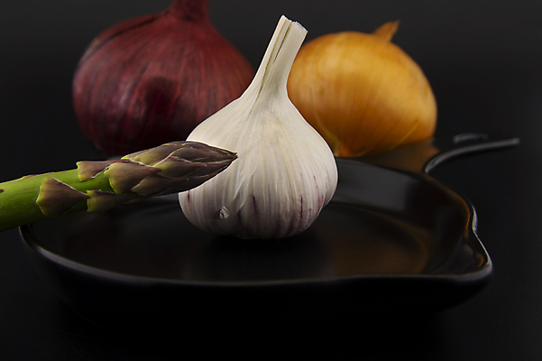 포토 JPG 해외이미지 접시 계절 음식 농업 다이어트 채소 재료 전구 자연 양파 건강 마늘 요리 사람없음 빨간색 초록색 검은색 식사 저녁식사 여러개 수확 흰색 신선 프라이팬 그룹 맛 수집 먹기 허브 향신료 준비 유기농 아스파라거스 날것 모음 성분 내추럴 숙성 채식주의자 비건 해외포토 식물 식기 웰빙 산업 컬러 다수 컨셉 모션 주방용품 생태계 채식 향미료 파일형식 이미지허브