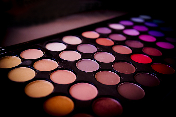 포토 JPG 해외이미지 여자 얼굴 그림자 사람없음 빛 세트 컬러풀 뷰티 화려 팔레트 아이섀도 바디케어 해외포토 컬러 컨셉 사람 신체부위 화장품 파일형식 이미지허브