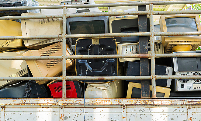 포토 JPG 해외이미지 산업 백그라운드 사람없음 전자제품 스마트폰 컴퓨터 사무실 쌓기 환경 금속 스크린 모니터 텔레비전 재활용 손상 장비 수확 흰색 E 쓰레기 폐기물 플라스틱 버리기 복고 전자 한조각 흙더미 낭비 고립 고물상 구식 깨짐 옛날 중고 하드웨어 많음 해외포토 1 알파벳 컬러 컨셉 농업 비즈니스 모션 재질 핸드폰 스마트기기 흙 친환경 파일형식 더미 이미지허브