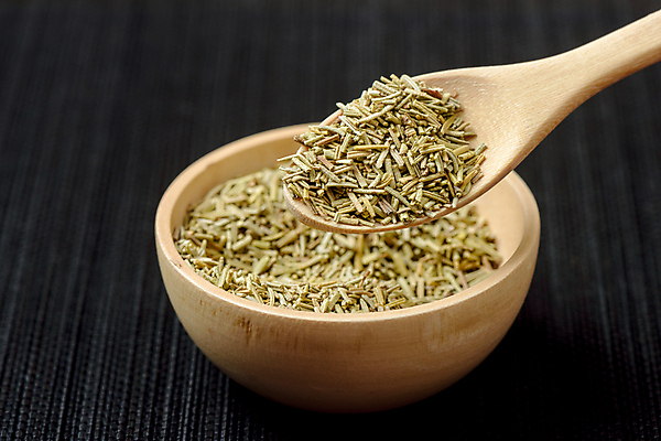 포토 JPG 해외이미지 음식 잎 채소 재료 자연 건조 건강 요리 사람없음 이탈리아 양념 조미료 맛 허브 향신료 오브젝트 유기농 향기 냄새 아로마 레시피 아로마테라피 로즈메리 흙더미 해외포토 식물 웰빙 유럽 컨셉 흙 생태계 테라피 향미료 파일형식 더미 이미지허브