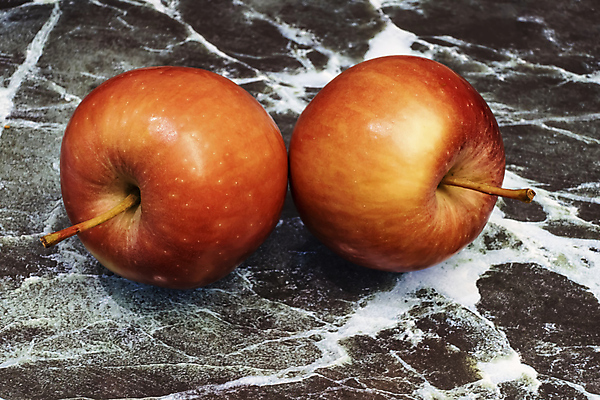 포토 JPG 해외이미지 과일 회색배경 실내 사람없음 두개 사과 대리석 해외포토 백그라운드 2 재료 내부 회색 파일형식 이미지허브