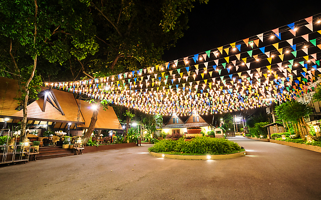 포토 JPG 해외이미지 디자인 배너 기념일 행복 도로 줄 스포츠 파도 백그라운드 오렌지 하늘 바람 기념 매달리기 이벤트 사람없음 야외 장식 빨간색 초록색 파란색 빛 컬러풀 노란색 파티 축제 흰색 램프 축하 깃발 도시 삼각형 야간 불기 심볼 공평 줄서기 해외포토 자연요소 도형 감정 길 바다 컬러 컨셉 과일 교통시설 모션 날씨 조명 파일형식 이미지허브