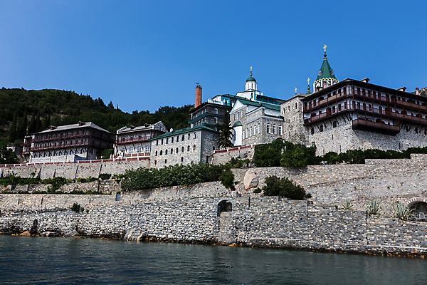 포토 JPG 해외이미지 전통 기독교 종교 문화 여행 십자가 건축양식 산 파노라마 경사 사람없음 파란색 성당 교회 믿음 탑 고요 바위 시간 영혼 재산 성자 고독 승려 심볼 그리스 러시아 신성 수도원 동쪽 그리스인 러시아인 비잔틴 영원 옛날 해외포토 서양인 건축물 건축 감정 유럽 컬러 종교건축 촬영기법 건물 금융 돌_바위 성직자 방향 제국 파일형식 이미지허브