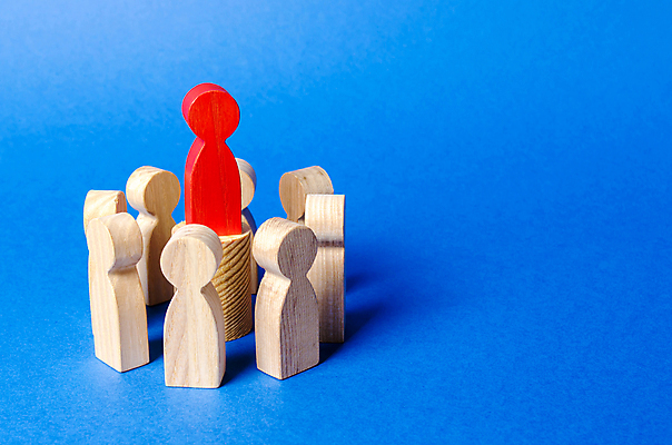 포토 JPG 해외이미지 실내 사람없음 말_게임 조직 리더 파란배경 해외포토 백그라운드 내부 파란색 게임 파일형식 이미지허브