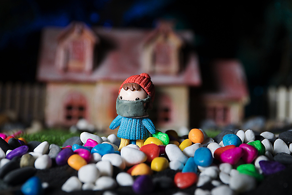 포토 JPG 해외이미지 어린이 백그라운드 가족 자연 주택 건강 경고 가면 안전 사람 사람없음 건물 치료 장난감 약 정원 고통 의사 유머 바이러스 보호 질병 위험 긍정 감염 시민 돌봄 위기 인플루엔자 적자 전염병 해외포토 건축물 감정 컨셉 의학 관계 모션 의료진 생태계 국민 파일형식 이미지허브