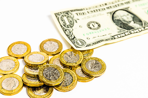 포토 JPG 해외이미지 영어 유럽 백그라운드 컨셉 돈 비즈니스 영국 잉글랜드 새로움 사람없음 가로 금융 경제 빛 쌓기 달러 금속 동전 저축 유로 성장 흰색 변화 시장 재산 황금 주식 속도 투자 결제 파운드 고립 수입 해외포토 문자 나라 컬러 모션 재질 파일형식 이미지허브