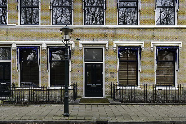 포토 JPG 해외이미지 전통 디자인 외관 벽 여행 백그라운드 건축양식 창문 유리 벽돌 거리 주택 프레임 사람없음 야외 건물 목재 초록색 파란색 문 검은색 수확 골동품 흰색 시골 도시 역사 네덜란드 타운 옛날 스타일 해외포토 나무 건축물 건축 유럽 컬러 농업 재료 재질 파일형식 이미지허브