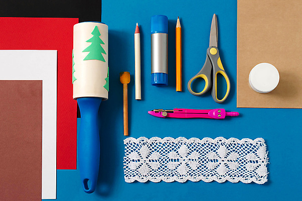 포토 JPG 해외이미지 나무 디자인 계절 종이 백그라운드 컨셉 크리스마스 패턴 가방 휴가 새해 아이디어 선물 미술 설명 취미 사람없음 장식 초록색 세트 컬러풀 연필 축제 희망 물감 도구 축하 눈송이 자르기 공예 묘사 수공예 DIY 접착제 프로젝트 핸드메이드 각인 해외포토 식물 잡화 기념일 감정 컬러 무늬 모션 문화예술 학용품 눈_날씨 필기구 미술도구 풀_접착제 파일형식 이미지허브