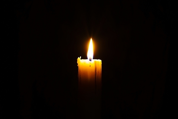 포토 JPG 해외이미지 종교 백그라운드 컨셉 크리스마스 데이트 촛불 불 조명 영국 아이디어 사랑 사람 이벤트 사람없음 빛 노란색 평화 검은색 어둠 희망 침묵 장비 추위 슬픔 기도 축하 죽음 뜨거움 영혼 고독 떨어짐 콜롬비아 야간 심볼 향수 오브젝트 장면 타운 기념물 빛망울 연소 고립 광 밀랍 왁스 적자 해외포토 자연요소 기념일 감정 유럽 컬러 초 소리 화장품 도시 남아메리카 파일형식 이미지허브