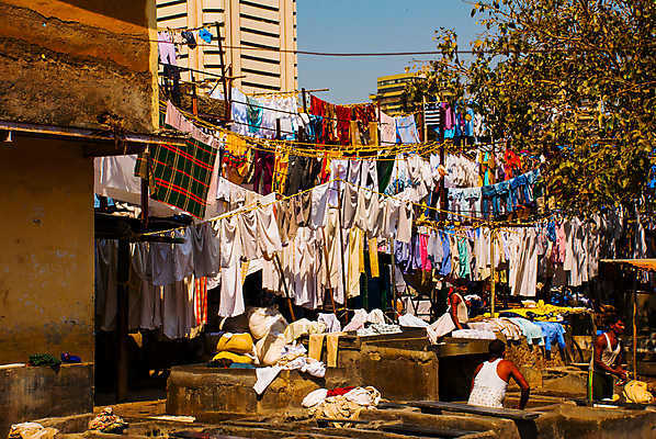 포토 JPG 해외이미지 주간 옷 아시아 교실 노동자 거리 건조 사람 동양인 사람없음 야외 물 컬러풀 도시 업무 오픈 도심 코드 빨래 큼 가난 인도인 지역 세탁기 빈민가 소셜 힌두교 해외포토 자연요소 외국인 직업 교육 나라 종교 컬러 컨셉 가사 학교 인종 가전제품 작업 크기 파일형식 이미지허브