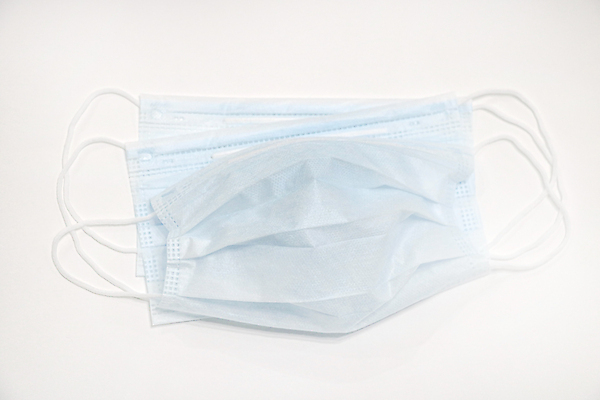 포토 JPG 해외이미지 직업 얼굴 백그라운드 유니폼 건강 병원 가면 안전 사람없음 파란색 약 고통 장비 의사 흰색 수술 호흡기관 바이러스 보호 질병 위험 일회용 오브젝트 예방 감염 전염 외과 고립 기침 돌봄 위생관리 인플루엔자 전염병 필터 해외포토 옷 감정 컬러 컨셉 의학 모션 관리 신체부위 치료 의료진 장기_의학 파일형식 이미지허브