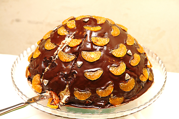 포토 JPG 해외이미지 식기 접시 음식 가구 부분 탁자 디저트 유제품 실내 사탕 사람없음 장식 케이크 초콜릿 장비 신선 우아함 달콤 인스턴트 소프트포커스 크림 베리 충동구매 페스츄리 휘핑크림 해외포토 빵 생활용품 컨셉 과일 촬영기법 내부 쇼핑 맛 과소비 휘핑 파일형식 이미지허브