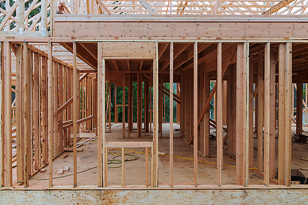 포토 JPG 해외이미지 직업 디자인 외관 산업 건축양식 지붕 아파트 주택 프레임 사람없음 내부 건물 목재 빛 건설현장 업무 수리 널 아래 천장 통나무 목공예 뼈대 잡동사니 개발 복원 리모델링 수목 프로젝트 합판 해외포토 나무 건축물 건축 재료 건설업 작업 공예 방향 위치 파일형식 이미지허브