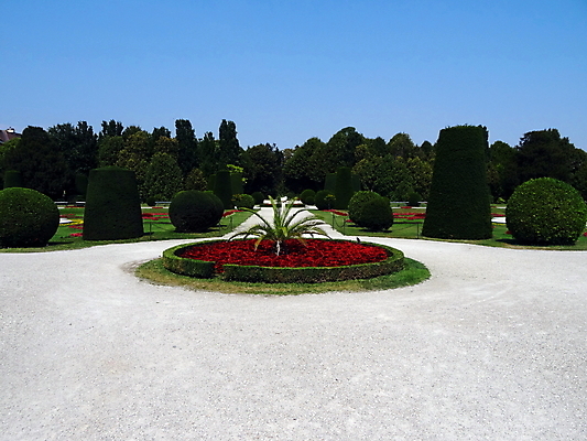 포토 JPG 해외이미지 나무 식물 공원 길 사람없음 야외 정원 화단 해외포토 공공시설 파일형식 이미지허브