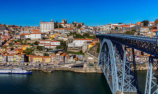 포토 JPG 해외이미지 전통 유럽 문화 여행 건축양식 지붕 사람없음 강 도시풍경 컬러풀 항구 수확 보트 역사 도심 지중해 포르투갈 언덕 포트 타운 스카이라인 고딕 도루강 양조장 옛날 해외포토 건축 나라 바다 컬러 농업 배_교통 교통시설 풍경 도시 파일형식 이미지허브