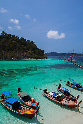 포토 JPG 해외이미지 아시아 모래 바다 섬 여행 백그라운드 컨셉 모션 태국 자연 하늘 휴가 휴식 동양인 풍경 사람없음 야외 물 여름 파란색 태양 맑음 바위 보트 그룹 휴양지 꼬리 석회암 이상 터키석 파라다이스 해외포토 자연요소 계절 나라 컬러 배_교통 날씨 인종 장소 암석 돌_바위 보석 생태계 파일형식 이미지허브