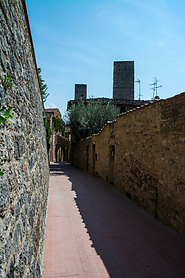 포토 JPG 해외이미지 유럽 중년 건축양식 사람없음 야외 건물 여름 탑 이탈리아 도시 중세 역사 시력 타운 8월 옛날 토스카나 해외포토 건축물 계절 건축 나라 성인 날짜 파일형식 이미지허브