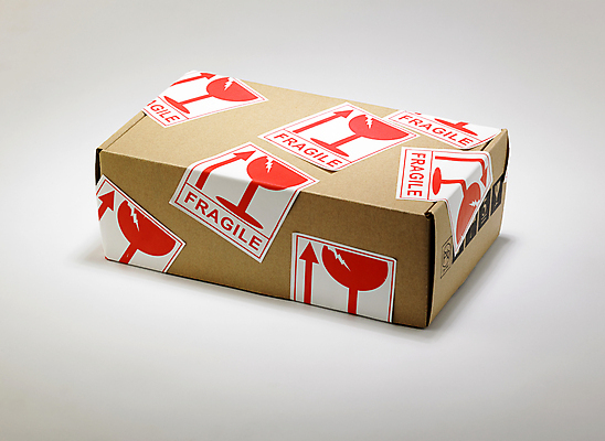 포토 JPG 해외이미지 스튜디오촬영 포장 모션 선물 사람없음 상자 한개 갈색 화물 보호 상품 컨테이너 오브젝트 싱글 팩 패키지 판지 봉인 취급주의 해외포토 1 산업 컬러 컨셉 실내 경고 화장품 운송업 파일형식 이미지허브