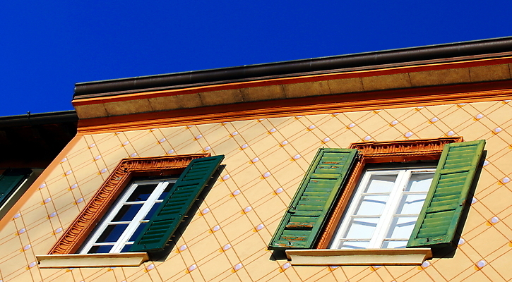 포토 JPG 해외이미지 외관 벽 패턴 창문 주택 사람없음 야외 건물 장식 초록색 문 사각형 이탈리아 판넬 닫기 묘사 질감 옛날 해외포토 도형 건축물 유럽 컬러 무늬 모션 파일형식 이미지허브