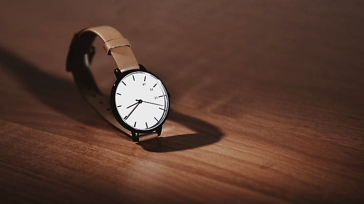 포토 JPG 해외이미지 손 디자인 시계 여행 백그라운드 비즈니스 팔찌 탁자 주택 사람없음 목재 유행 우주 금속 검은색 시간 클래식 고급 우아함 닫기 잠수부 보석 손목 심볼 손목시계 묘사 오브젝트 다이빙 다이얼 분 자동 철강 스타일 카피스페이스 해외포토 나무 컬러 가구 컨셉 재료 장신구 모션 재질 건물 신체부위 수영 공백 전문직 광석 수중스포츠 파일형식 이미지허브