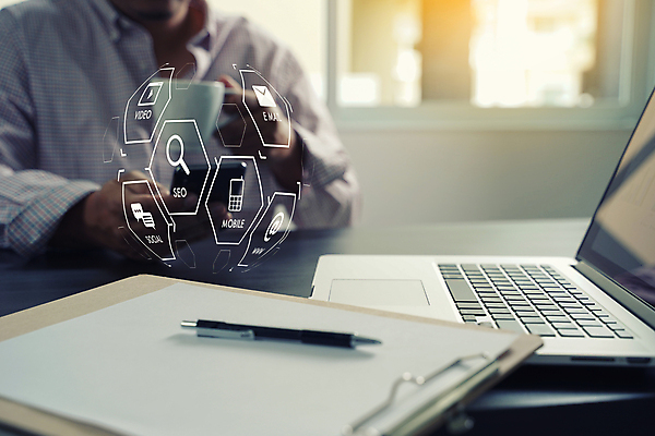 포토 JPG 해외이미지 구름 아이콘 디자인 컨셉 인터넷 비즈니스 통신 추상 사람없음 그래픽 컴퓨터 세트 디지털 자료 웹 정보 네트워크 플랫 계획 심볼 분석 사인 검색 상업 페이지 클릭 엔진 온라인 승진 동영상 전자상거래 개발 경영 마케팅 방법 소셜 프로젝트 해외포토 자연요소 무늬 전자제품 파일형식 이미지허브