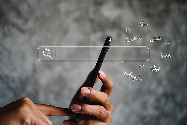 포토 JPG 해외이미지 손 행복 컨셉 인터넷 비즈니스 통신 모바일 설계 주택 사람 사람없음 스마트폰 핸드폰 꼬리표 자료 웹 정보 공구 업무 네트워크 결과 연결 스마트 심볼 검색 시스템 엔진 온라인 발견 인터넷주소 경영 마케팅 소셜 소프트웨어 인기 해외포토 감정 건물 신체부위 전자제품 스마트기기 라벨 도구 작업 파일형식 이미지허브