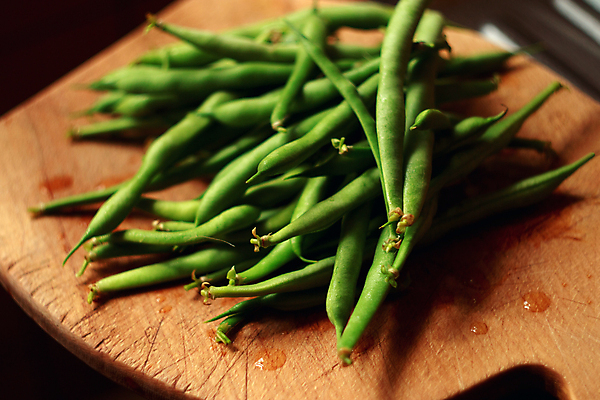 포토 JPG 해외이미지 잡화 줄 음식 농업 다이어트 채소 재료 탁자 콩 건강 요리 씨앗 사람없음 목재 초록색 물 갈색 노란색 쌓기 주방 젖음 수확 물방울 신선 원형 그룹 신장 자르기 먹기 유기농 질감 완두콩 날것 성분 꼬투리 단백질 생식 줄서기 채식주의자 해외포토 자연요소 도형 나무 식물 웰빙 산업 컬러 가구 모션 곡류 비뇨기관 채식 영양소 파일형식 이미지허브