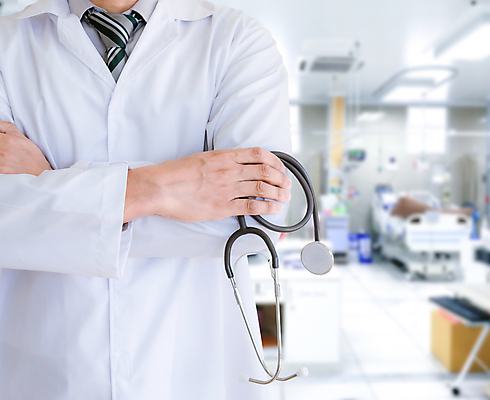 포토 JPG 해외이미지 직업 배너 백그라운드 컨셉 유니폼 청진기 노동자 건강 병원 사람 동양인 사람없음 약 방 환자 간호사 의사 흰색 긴급 실험복 도움 그룹 복도 질병 외과 돌봄 약사 해외포토 옷 컬러 의학 의료기기 모션 인종 의료진 가운 파일형식 이미지허브