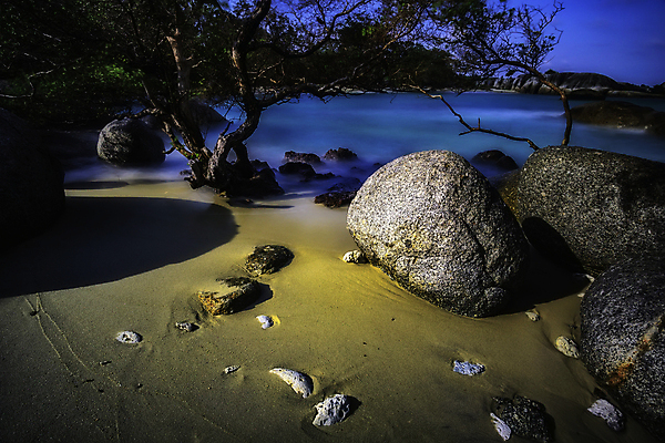 포토 JPG 해외이미지 나무 아시아 모래 바다 섬 여행 백그라운드 자연 하늘 휴가 사람없음 야외 가로 초록색 물 파란색 뷰티 환경 맑음 시골 그룹 인도네시아 장면 장노출 내추럴 옛날 파라다이스 해외포토 자연요소 식물 나라 컬러 날씨 촬영기법 생태계 파일형식 이미지허브