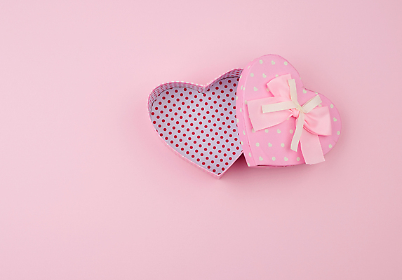포토 JPG 해외이미지 리본 분홍색 포장 선물 사람없음 선물상자 상자 하트 축하 오브젝트 해외포토 모양 컬러 컨셉 파일형식 이미지허브