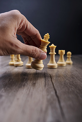 포토 JPG 해외이미지 컨셉 비즈니스 놀이 표면 추상 설계 바닥 주택 아이디어 사람없음 내부 목재 그래픽 빛 검은색 어둠 경쟁 터치 도전 수확 게임 판넬 체스 계획 공격 낟알 충돌 싸움 날것 정사각형 체스판 장군 구성 수목 승자 파케트 해외포토 도형 나무 직업 컬러 무늬 농업 재료 모션 건물 파일형식 이미지허브