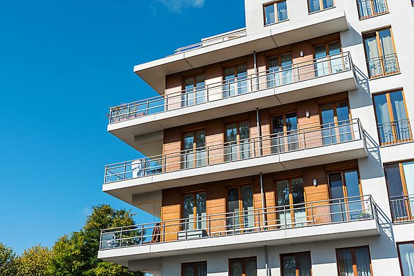 포토 JPG 해외이미지 건축양식 유리 하늘 부동산 아파트 주택 사람없음 건물 파란색 탑 맑음 고층빌딩 블록 발코니 도시 시장 재산 고급 도심 투자 콘도 베를린 연립주택 개발 구역 전용 진짜 해외포토 건축물 건축 컬러 컨셉 비즈니스 재질 숙소 날씨 독일 빌딩 금융 파일형식 이미지허브